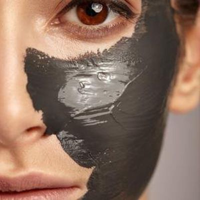 Our Luminous Dead Sea Mud Mask, infused with bio-magnetic technology, heals, nourishes, and moisturizes.